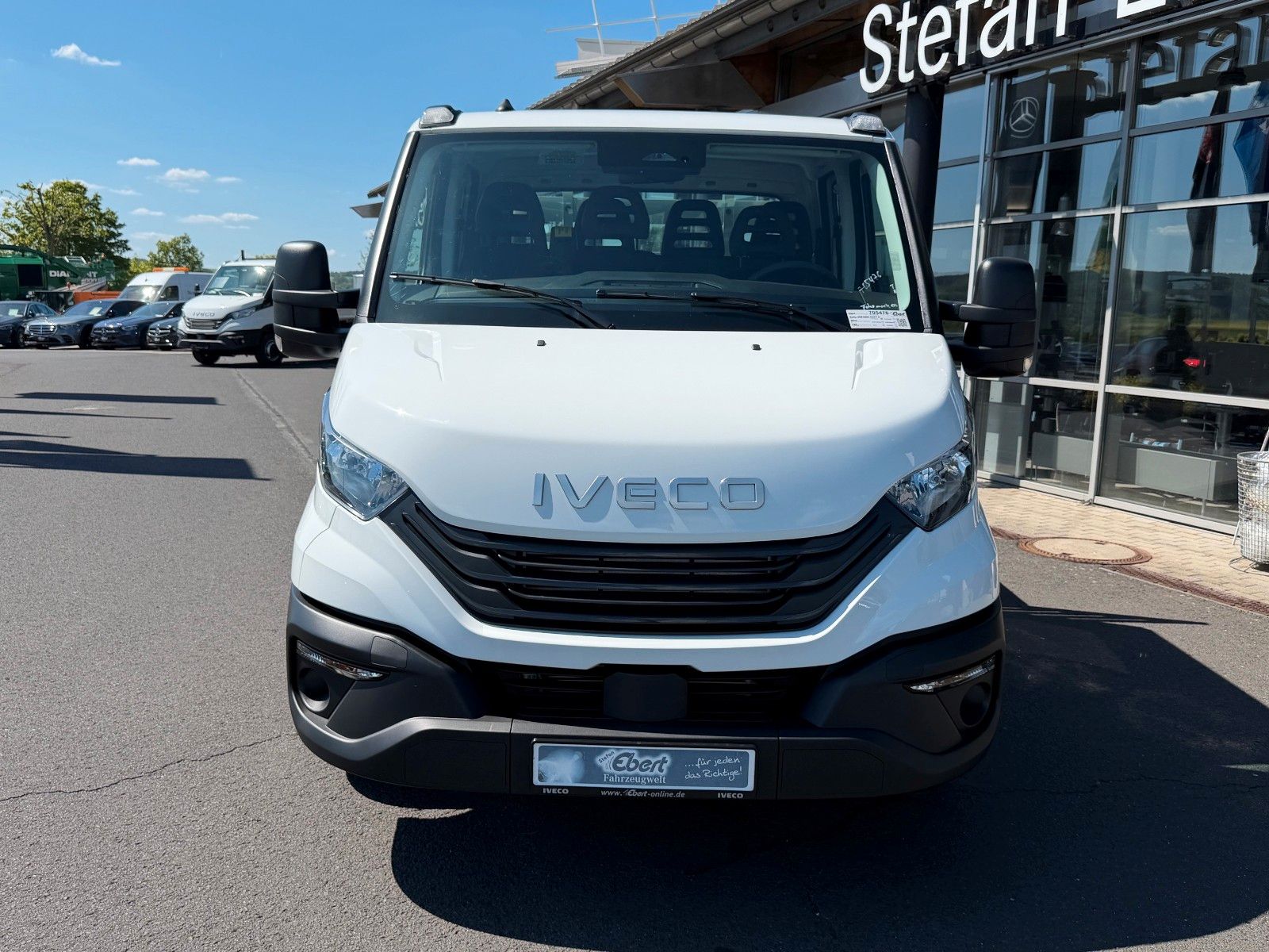 Fahrzeugabbildung Iveco Daily 35S16 H 3.0L A8 *Automatik*AHK*7-Sitze*