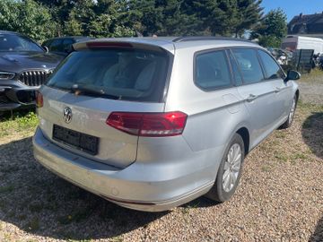 Volkswagen Passat Variant - 4