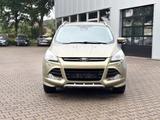 Ford Kuga Individual 4x4 Bi-Xenon Automatik SHZ - Ford Kuga Individual mit Benzin-Antrieb