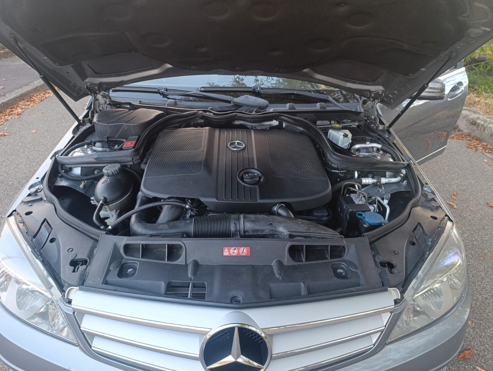 Mercedes-Benz C220 2009 — photo 7