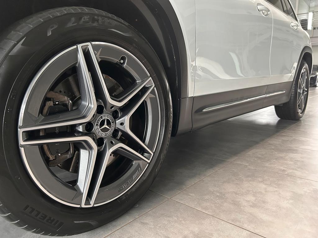 Mercedes-Benz GLB 250