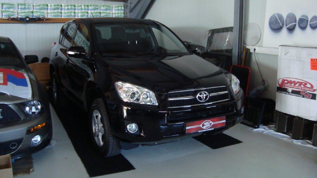 Toyota RAV 4 -, 1 Hand, sehr sauber.