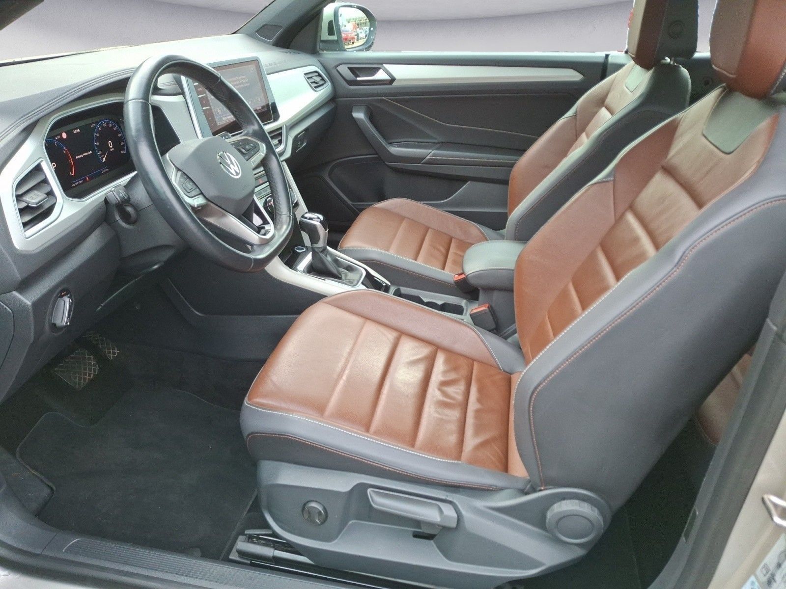 Volkswagen T-Roc - Bild 8