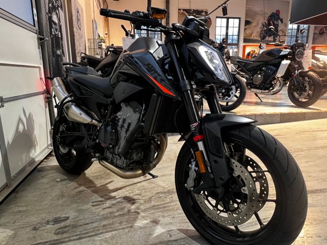 KTM 890 Duke *wenig Kilometer*