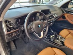 Fahrzeugabbildung BMW X3 XDRIVE 20d LUXURY LINE LEDER NAV LED PANO CAM