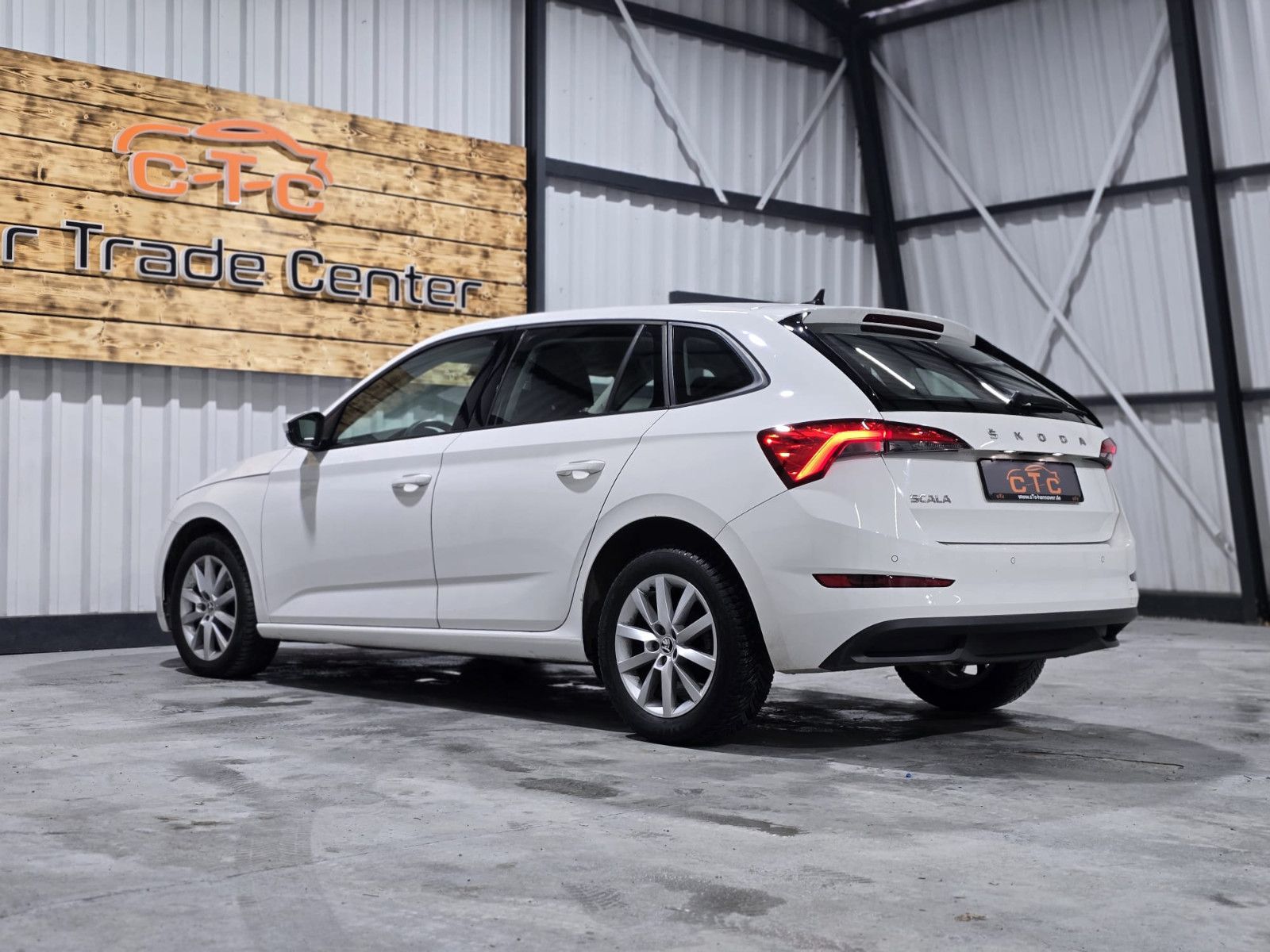 Fahrzeugabbildung SKODA Scala Ambition/Navi/Digita. Tacho/LED/EU6/TÜVNEU