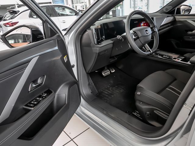 Opel Astra L Sports Tourer 1.2 GS AHK Navi 360 Kamera