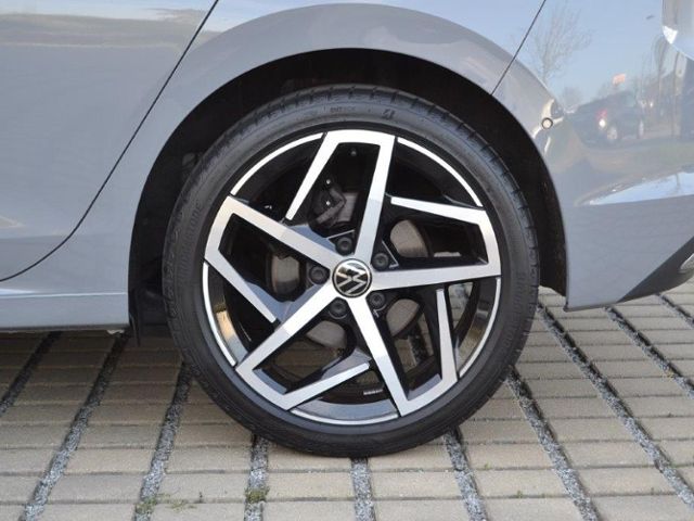 Golf VIII 1.5 TSI Style 18-ZOLL/LED/NAVI-PRO+VZE