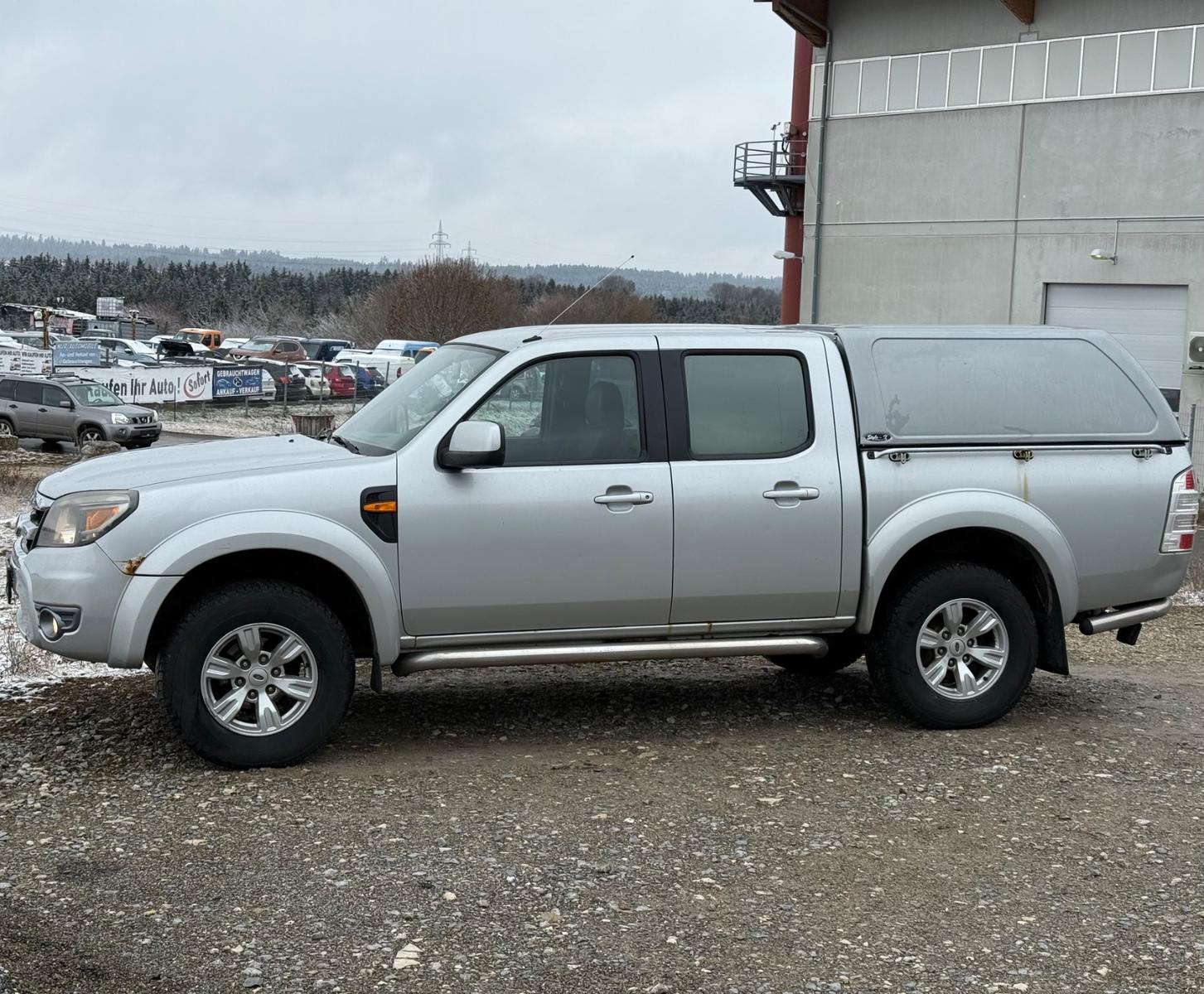 Ford Ranger XLT Pick-Up Double Cab 2.5 TDCi 4x4