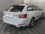 Skoda Superb Sportline 2.0 TDI Bi-Xenon*NAVI*AHK*TEMPO - Skoda Superb: B