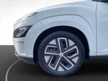 Hyundai Kona Elektro Trend 64 kWh Kam.+OBC+Navi+SHZ+ACC