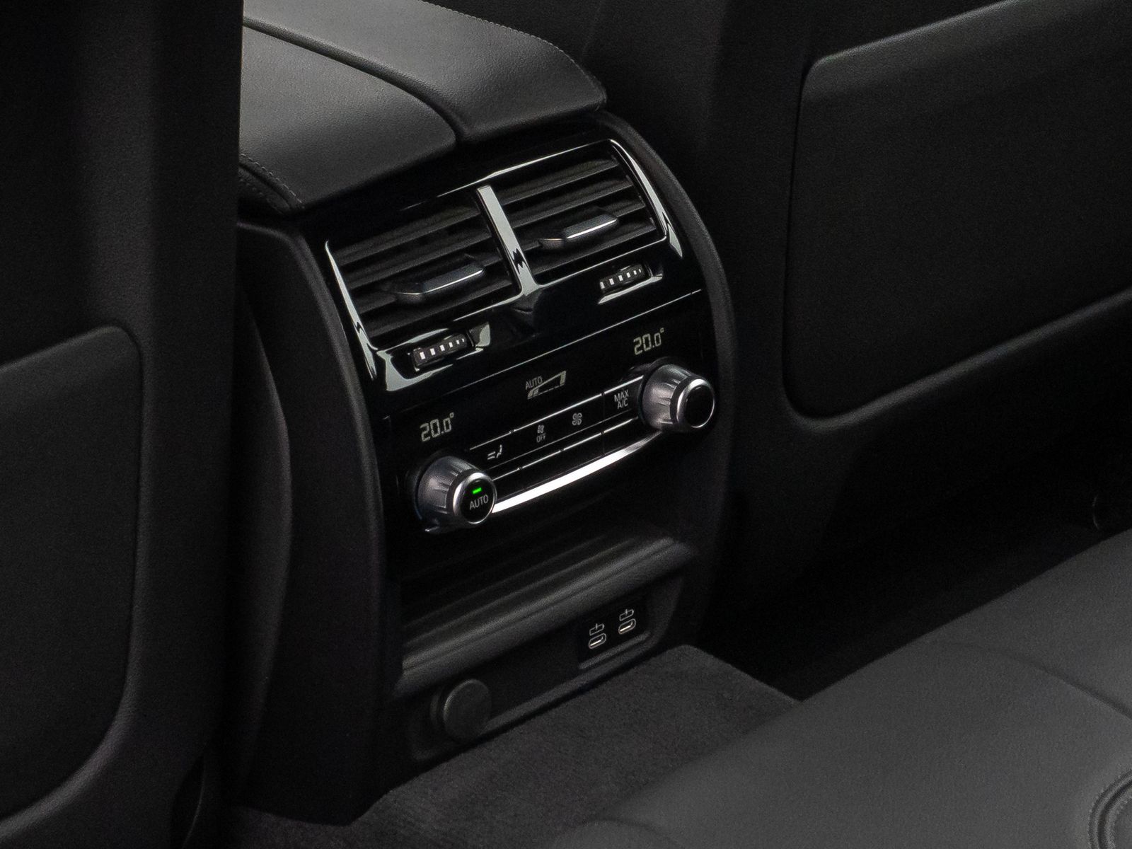 Fahrzeugabbildung BMW 530d  xD M Sport Kamera Laser HUD DAB H/K 20Zoll