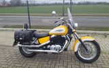 Honda VT 1100 C2 SHADOW EXTRAS + HELM