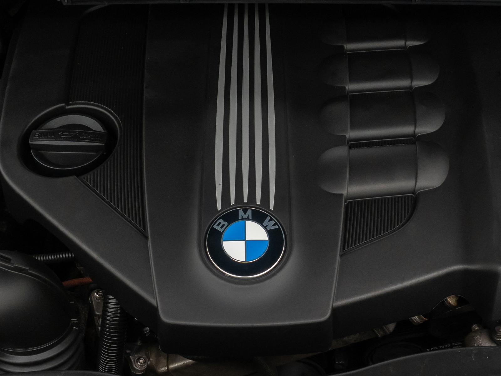 BMW 318 2012 — photo 18