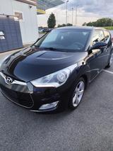 Hyundai Veloster 1.6 GDI Style, Top! TÜV neu - schwarze Hyundai Veloster