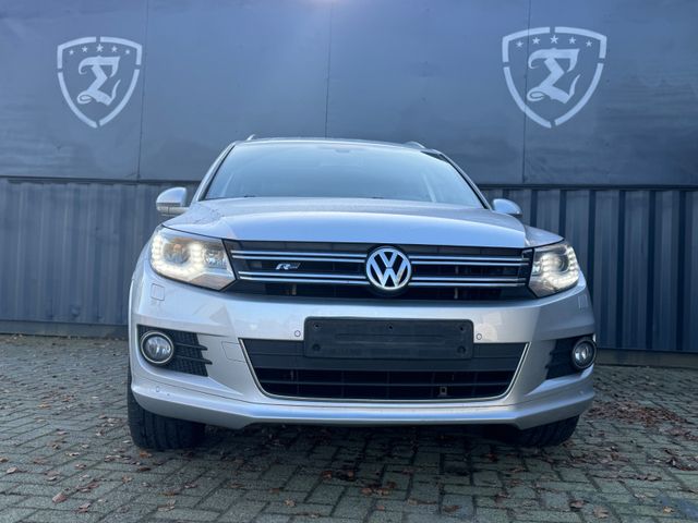 Volkswagen Tiguan R-LINE/Highline/Keyless/Pano/Kamera/AHK