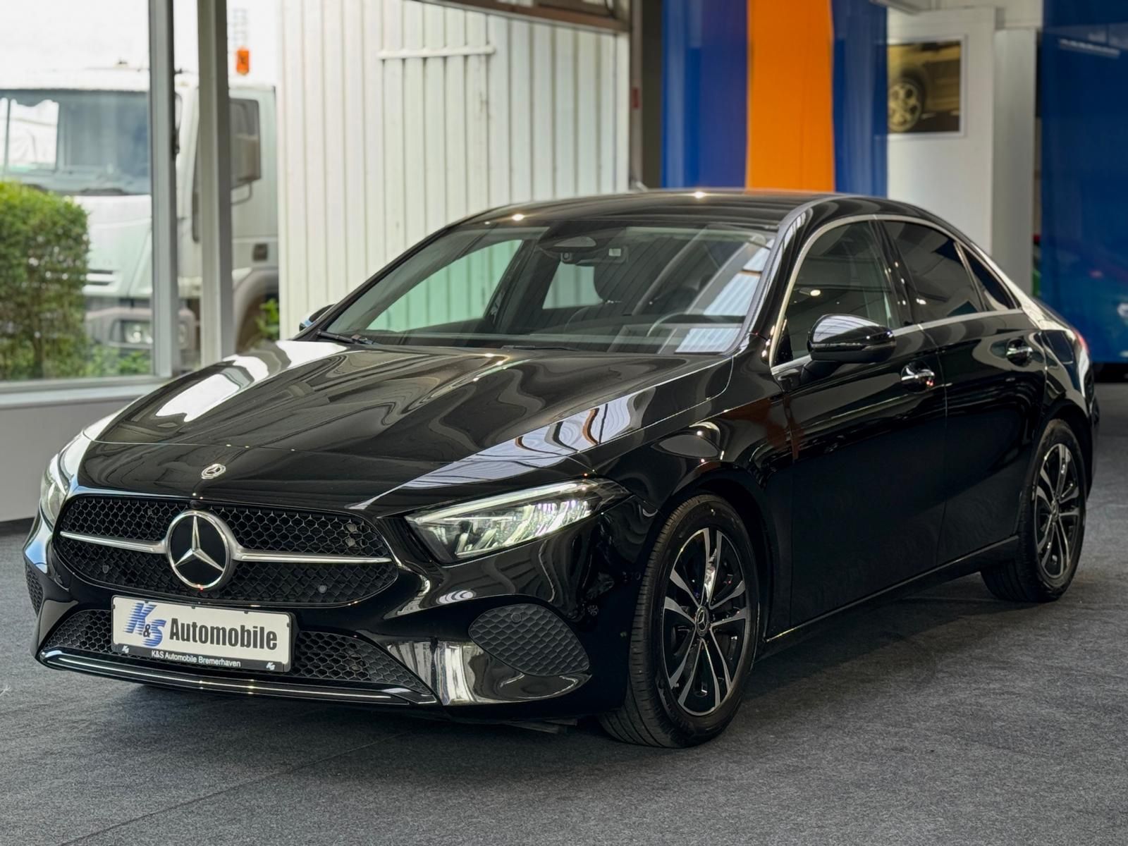 Mercedes-Benz A 200 d Limousine WIDESCREEN KAM AMBI TEMPO SZH foto 4