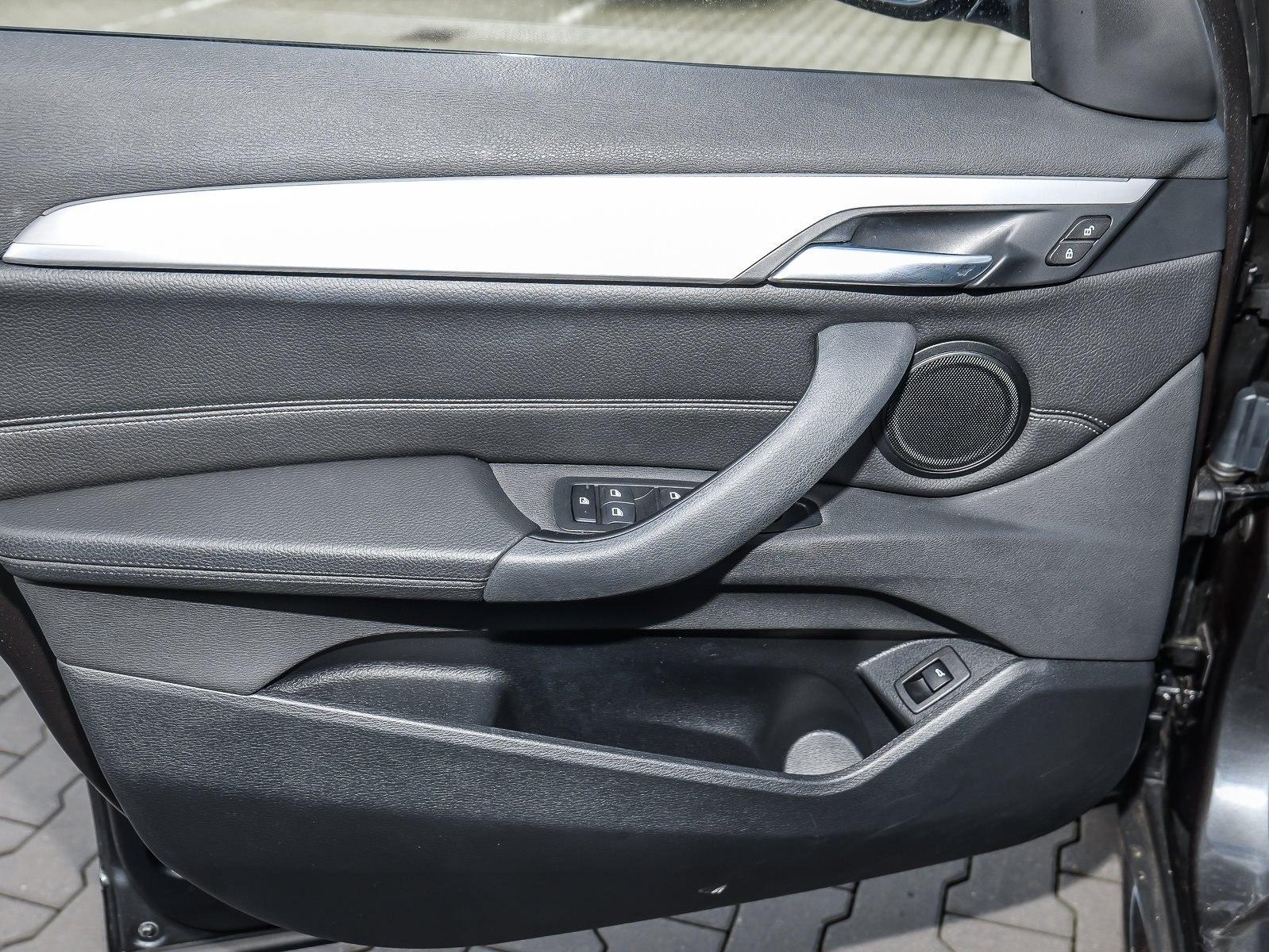 BMW X1 xDrive20d AHK RFK NAVI LED Sound Syst. DAB, миниатюра 18