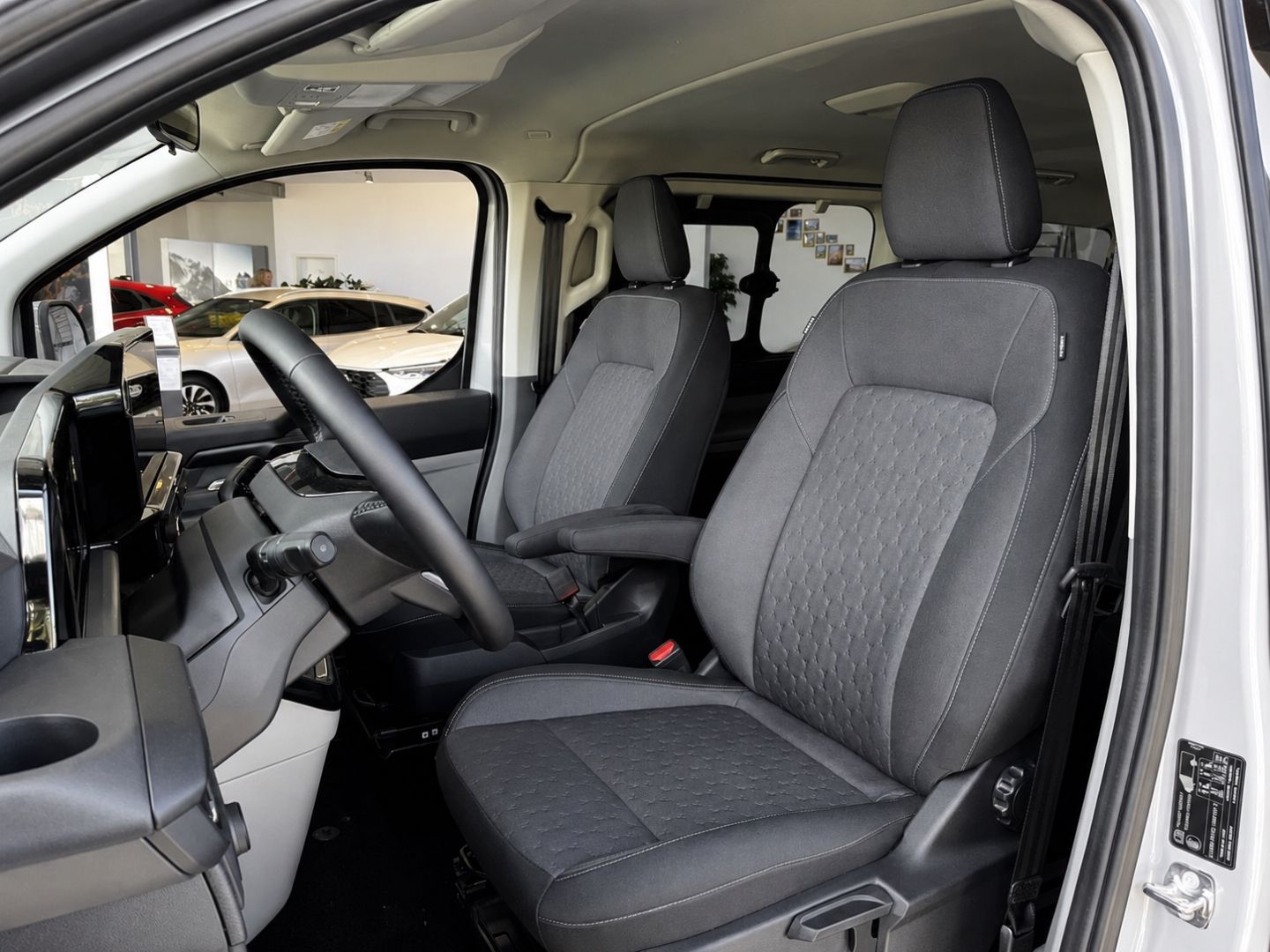 Ford Tourneo Custom - Bild 13