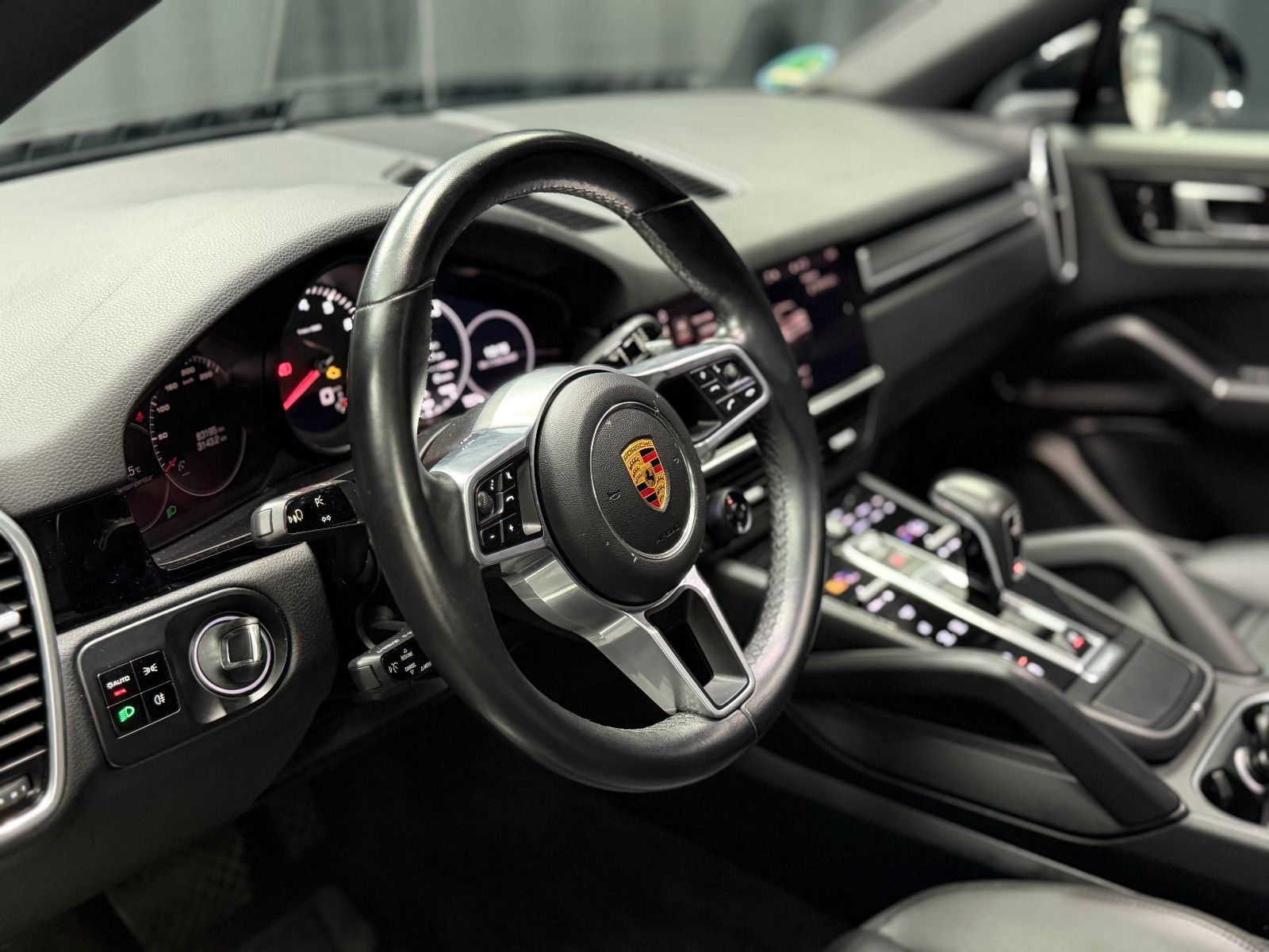 Fahrzeugabbildung Porsche Cayenne Coupe Basis |LED|LUFT|STDHZ
