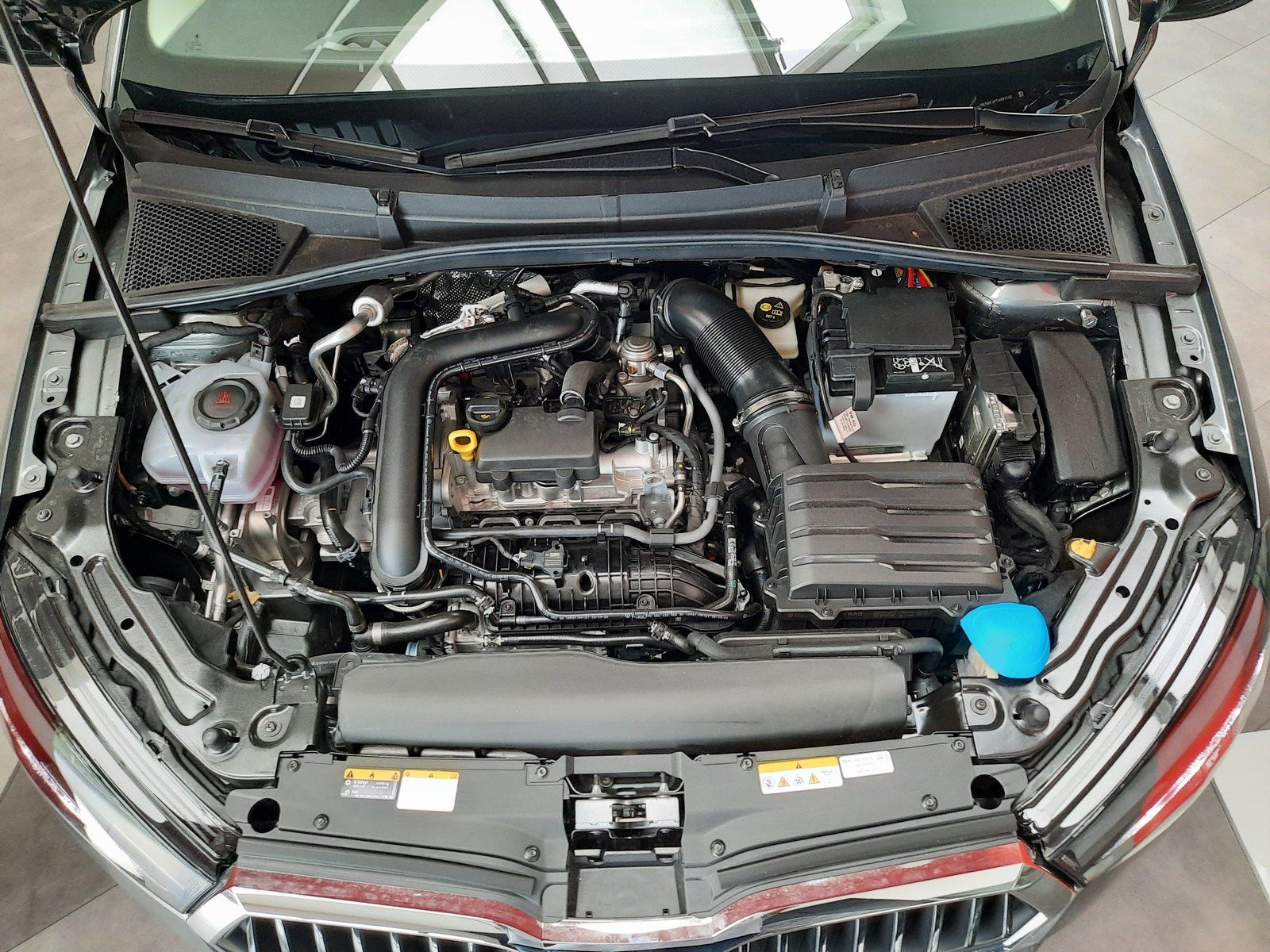 Fahrzeugabbildung SKODA Fabia Essence TSI *LED*PDC*Sitzhzg*APP*DAB*VZE*