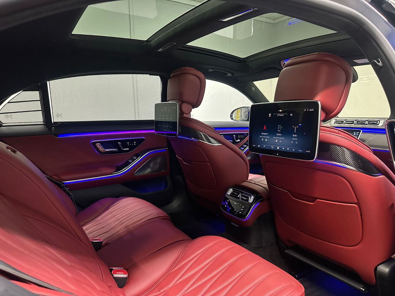 Fahrzeugabbildung Mercedes-Benz S 63 E Performance *EXKLUSIV*TV*PANO*FOND ENTER