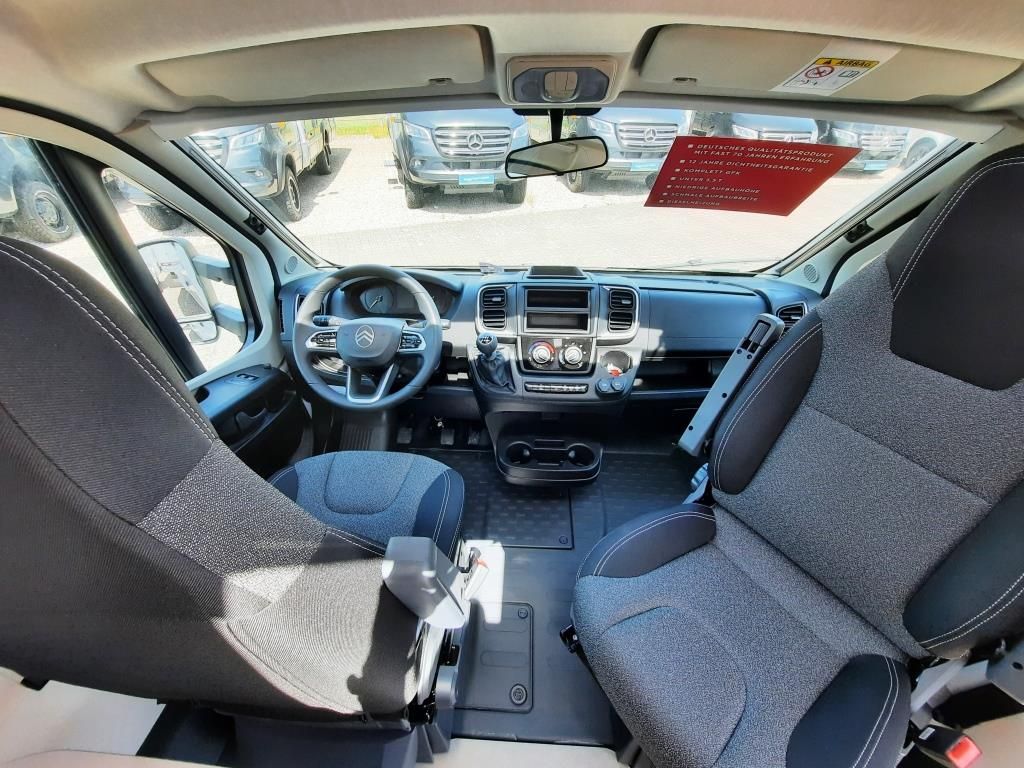 Fahrzeugabbildung LMC Tracer V 670 Verfüg./Sparen Sie 8.581,- €
