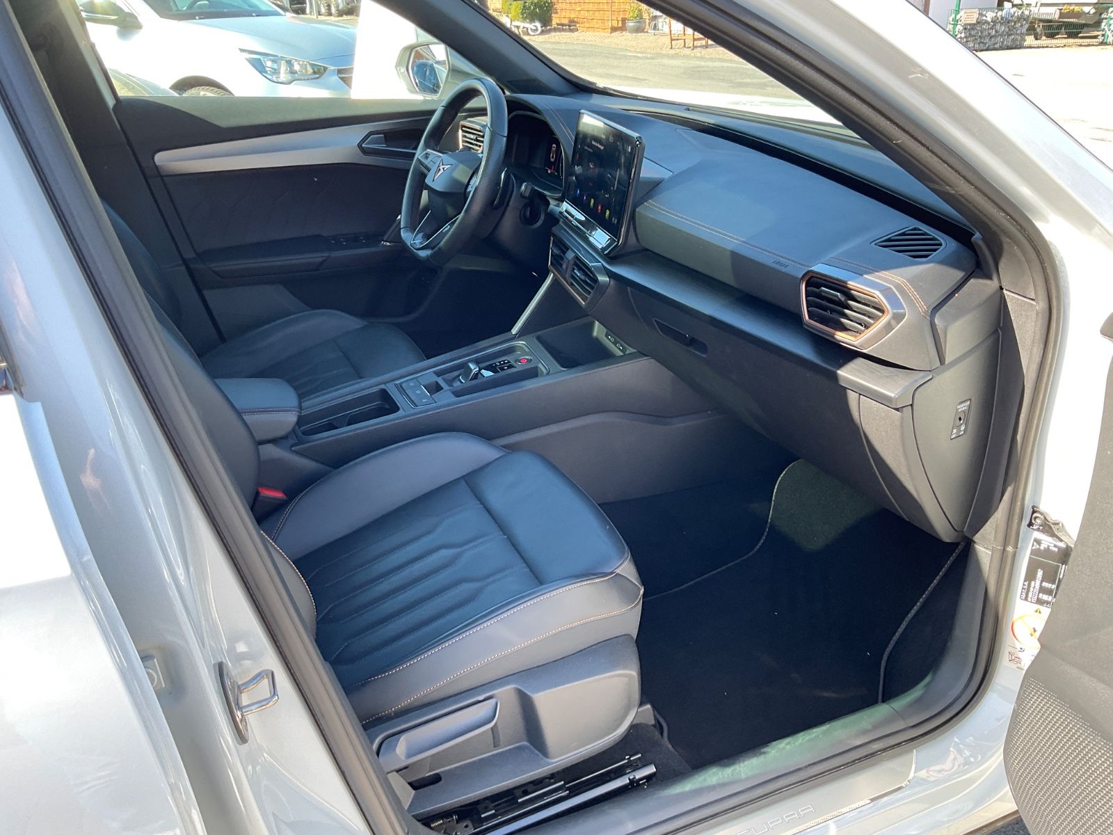 Fahrzeugabbildung CUPRA Formentor 1.4 eHYBRID,Panorama,Navi,Kamera,Matri