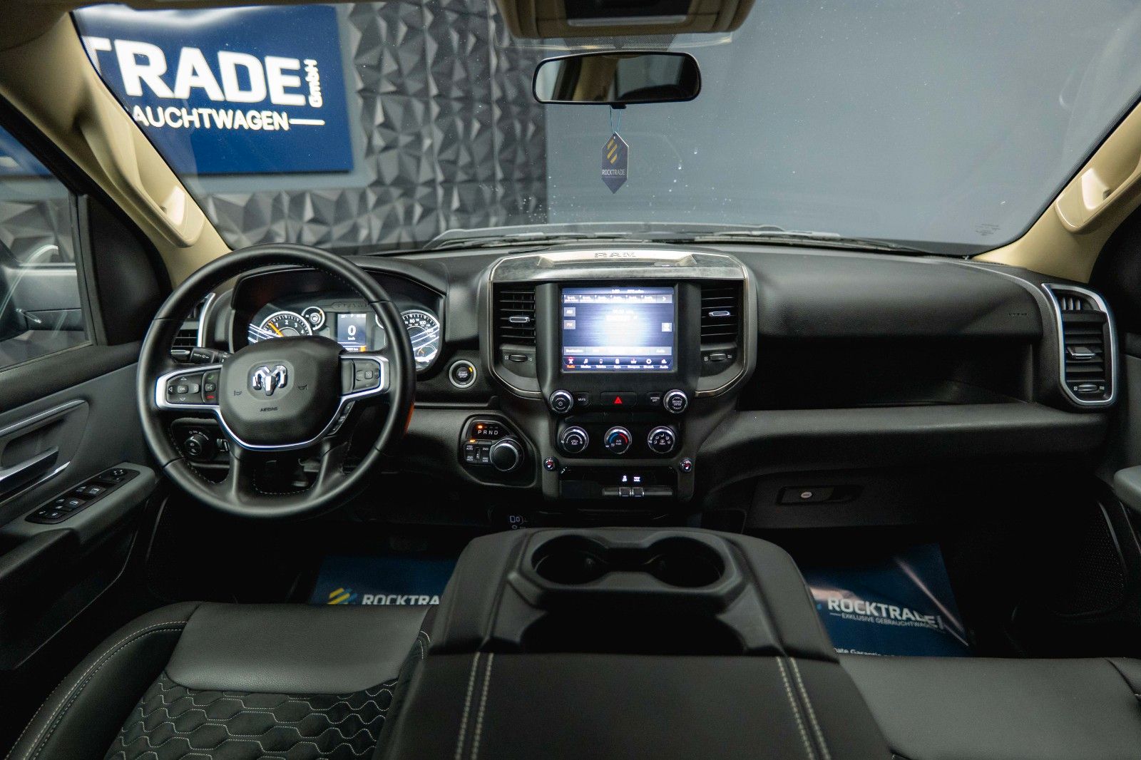 Fahrzeugabbildung Dodge RAM 5.7 V8 HEMI 4x4 OFFROAD LONGBED Limited LED