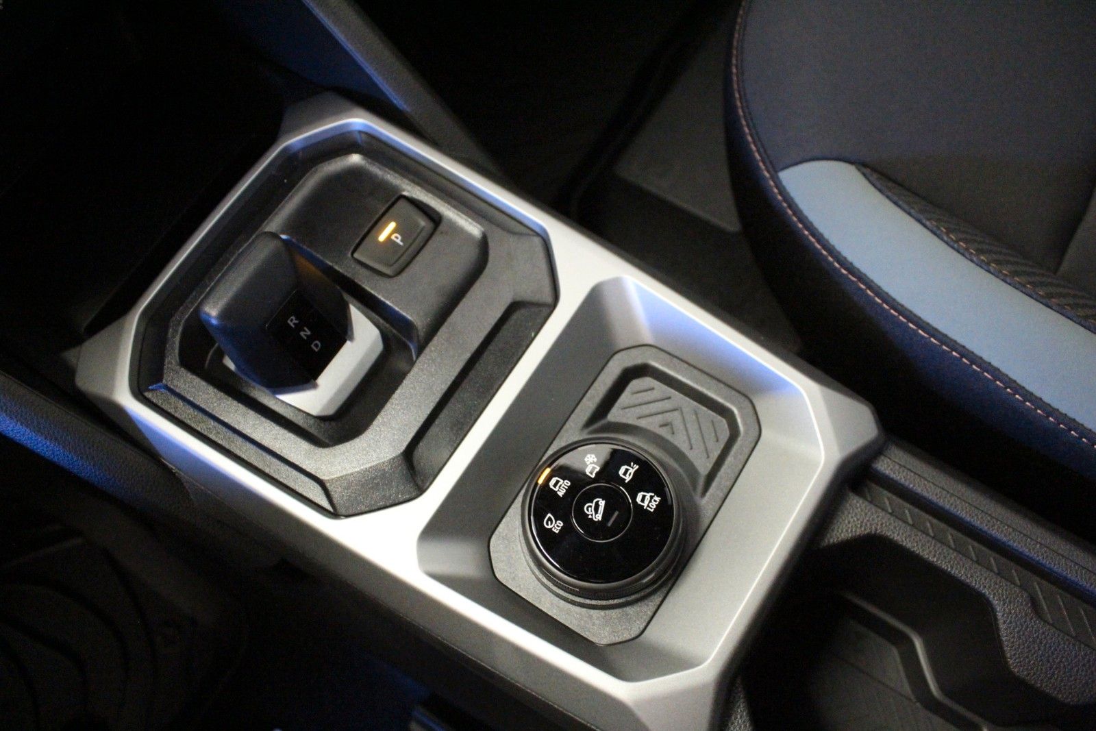Fahrzeugabbildung Dacia Duster hybrid-G 150 4x4 Extreme  MY26