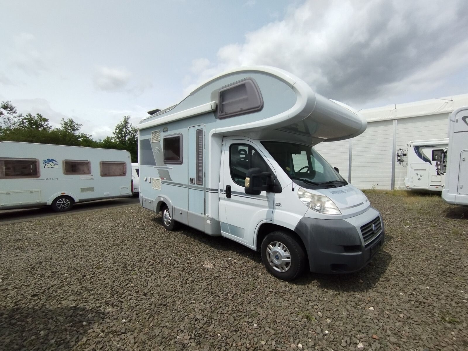 Fahrzeugabbildung Knaus Sun Traveller SunTR 550 D SAT, Markise, RK