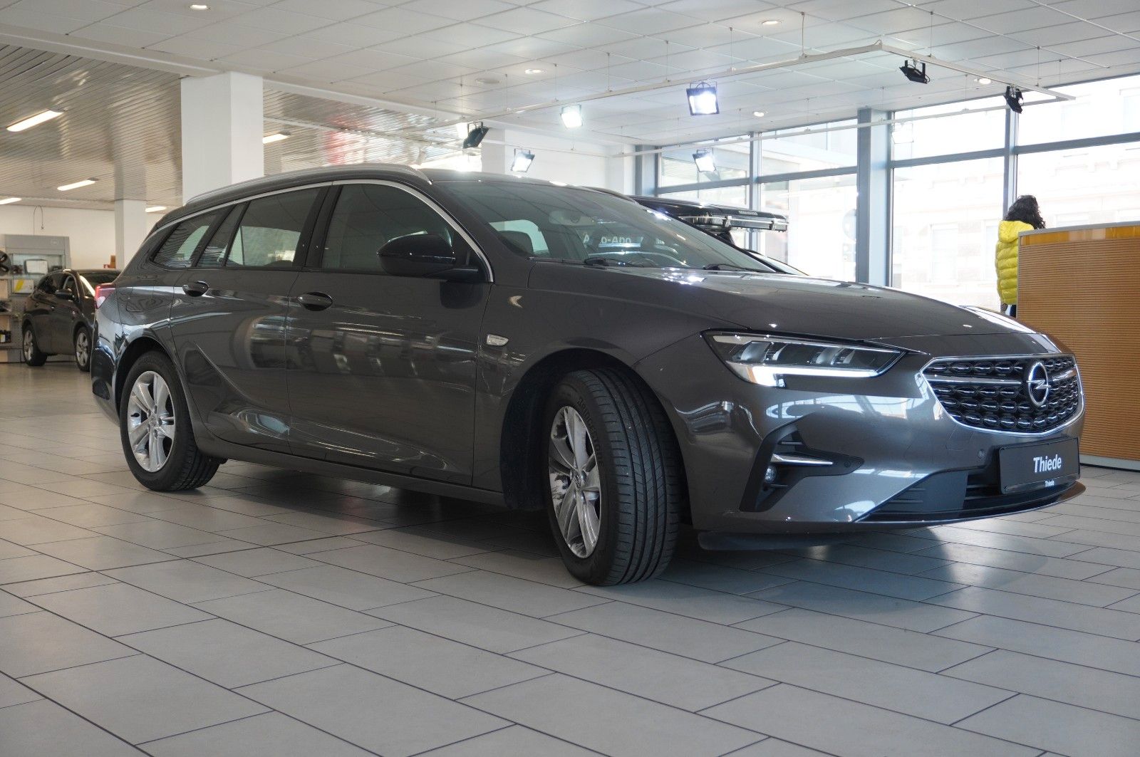 Fahrzeugabbildung Opel Insignia B ST 2.0D BUSINESS NAVI/LED/KAMERA/DAB+