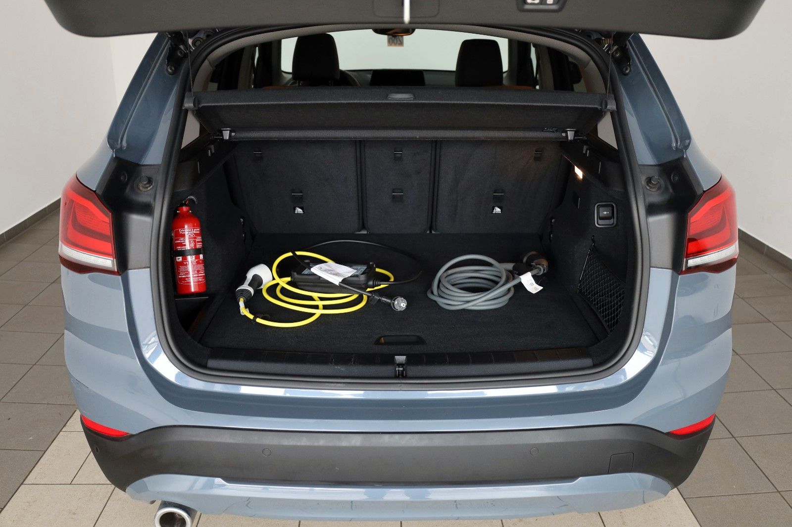 Fahrzeugabbildung BMW X1 xDrive 25e Advantage,Leder,Navi,Panorama,HUD