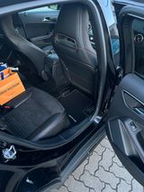 Mercedes-Benz GLA 220 4MATIC Sport Edition black black - Mercedes-Benz GLA 220 aus 2020
