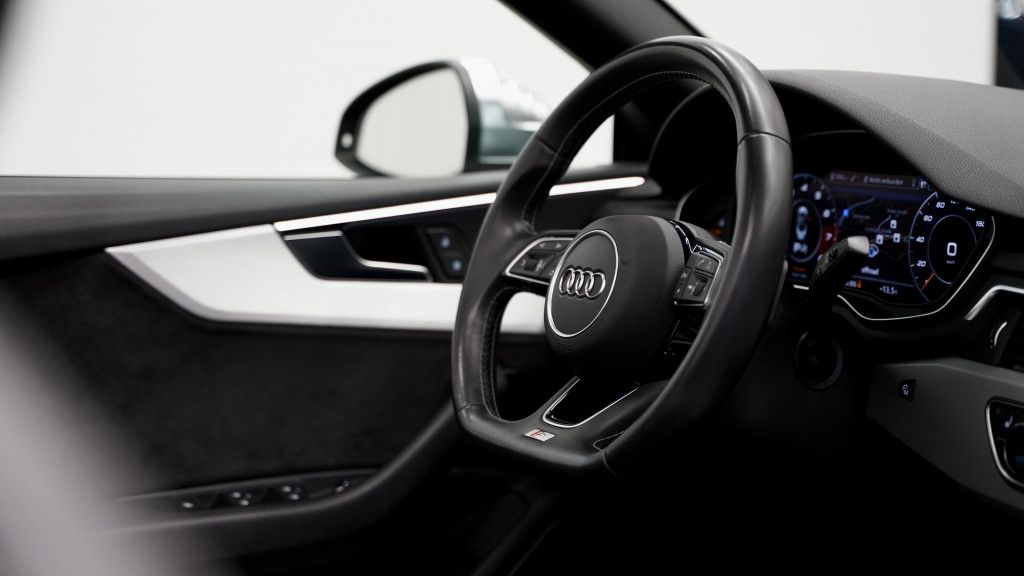 Audi S5