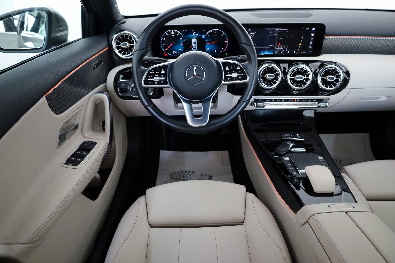 Fahrzeugabbildung Mercedes-Benz A 200 d Limousine Progressive,Leder,Navi, Kamera