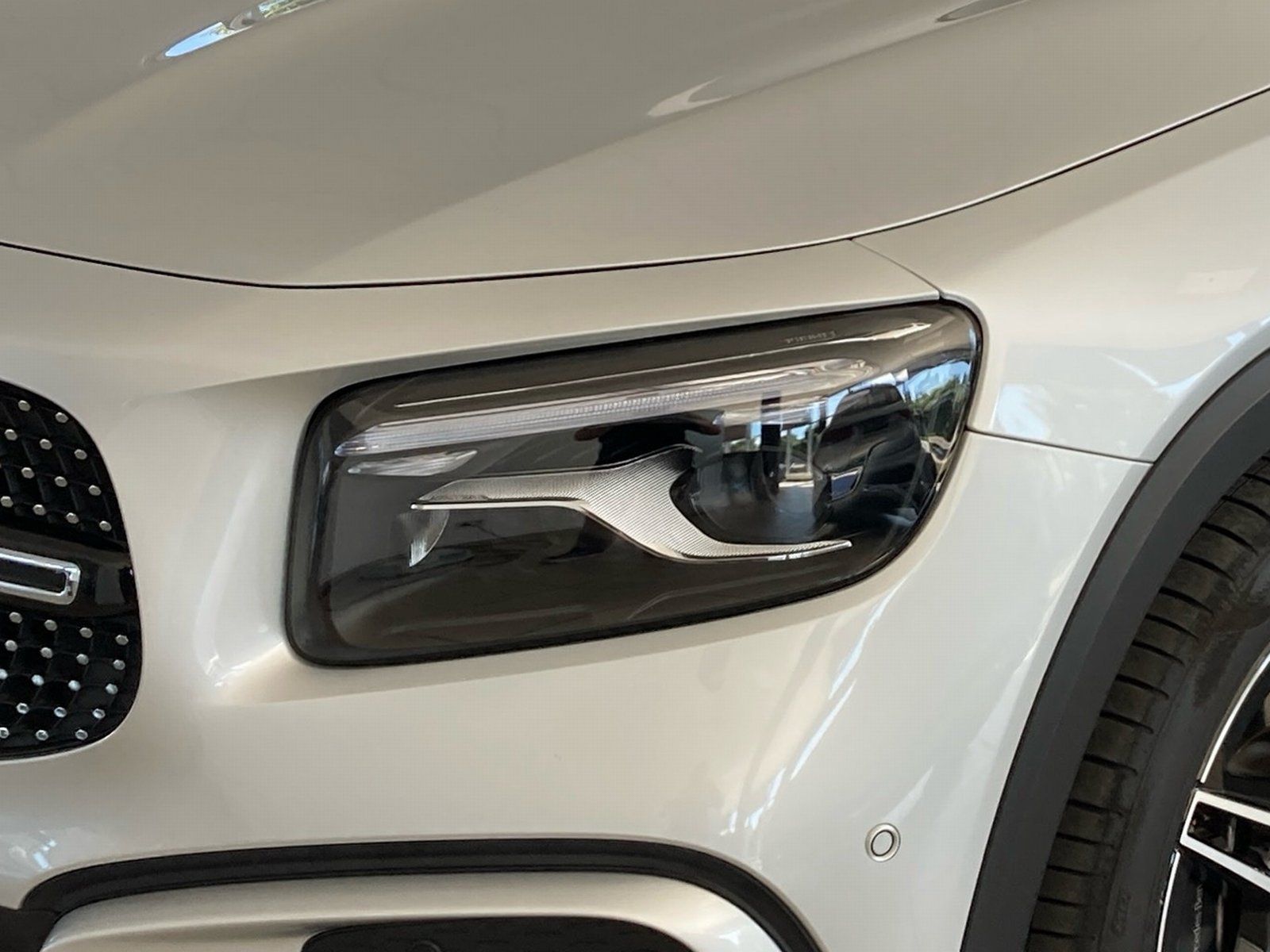 Fahrzeugabbildung Mercedes-Benz GLB 220 4M AMG*AHK*Distro*Totwin*Burmester*Night