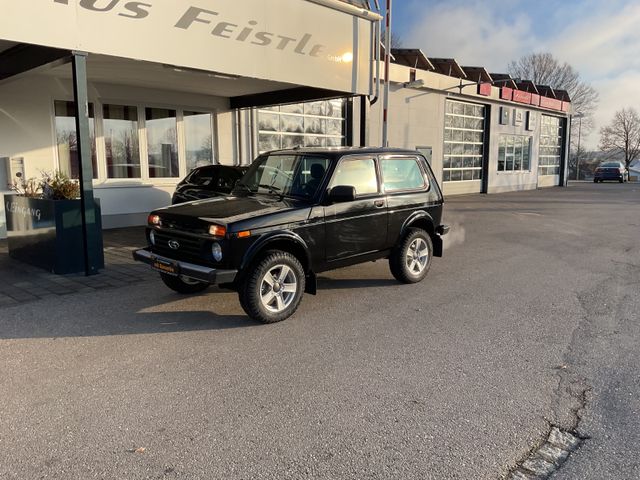 Lada Niva Legend 16 Zoll Alu U-Schutz Hohlraumver AHK