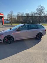 Skoda Octavia 2.0 TSI DSG RS60 Combi RS60 - Skoda Octavia RS60 mit Benzin-Antrieb
