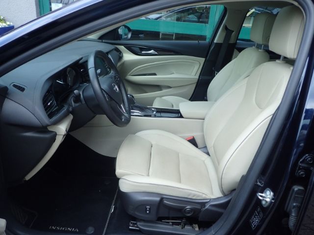Fahrzeugabbildung Opel Insignia 2.0 Grand Sport Business 4x4 AHK ACC SH