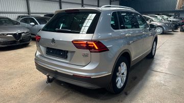 Volkswagen Tiguan - 5