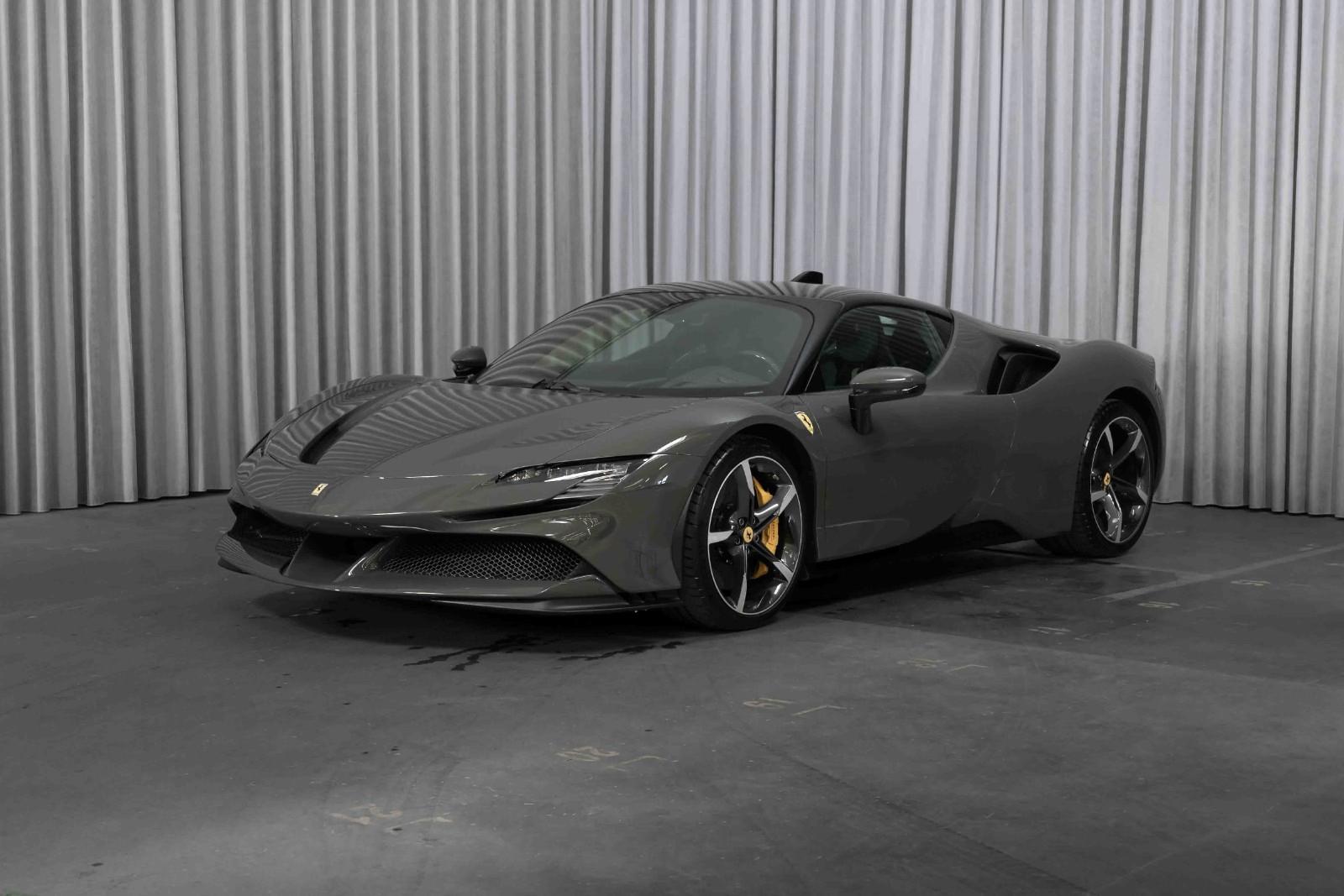 Ferrari SF90 STRADALE