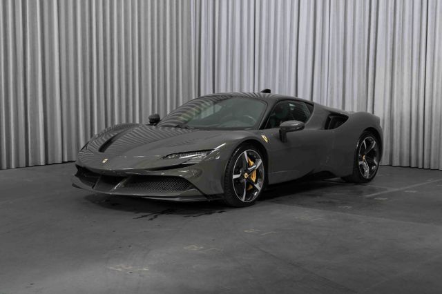 FERRARI SF90