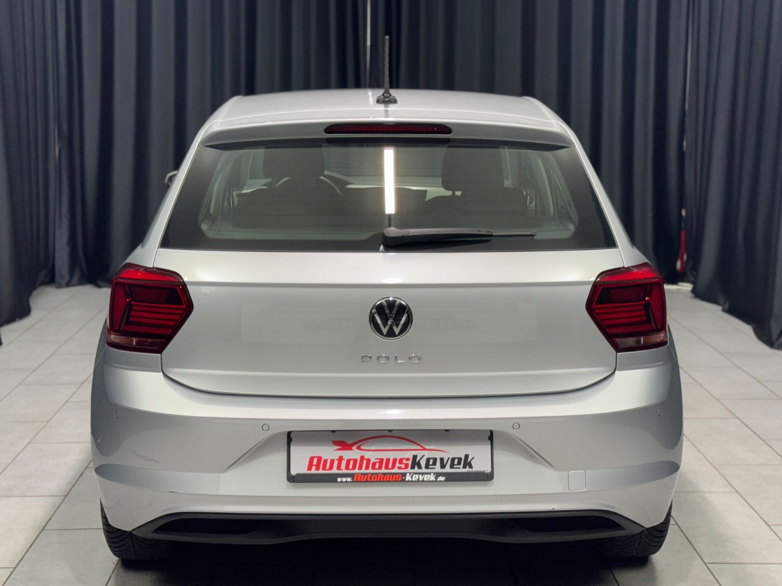 Fahrzeugabbildung Volkswagen Polo VI Comfortline|PDC|NAVI|1.HAND