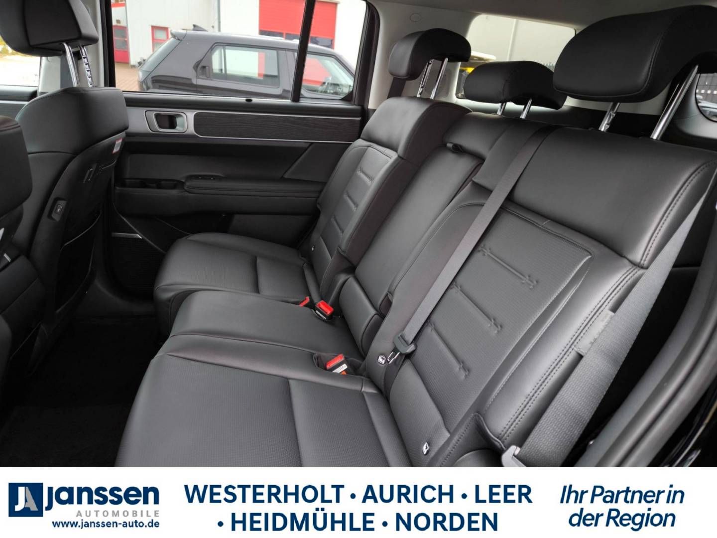 Fahrzeugabbildung Hyundai SANTA FE (5-Sitzer) HEV INTRO