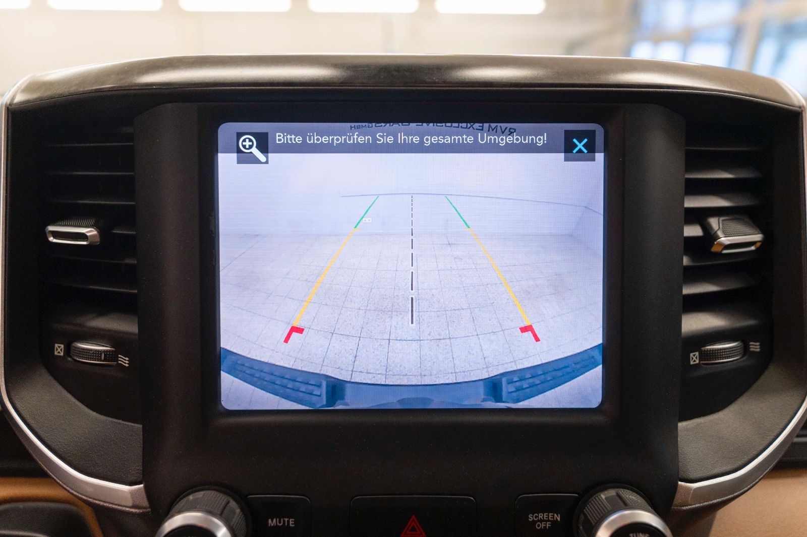 Fahrzeugabbildung Dodge RAM 1500 BIG HORN LONE STAR LED KAM CARPLAY