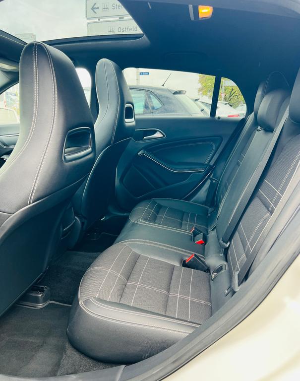 Mercedes-Benz CLA 180 Shooting Brake