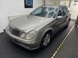 Mercedes-Benz E 200 KOMPRESSOR T AVANTGARDE Automatik - Mercedes-Benz E 200 aus 2005: Kompressor