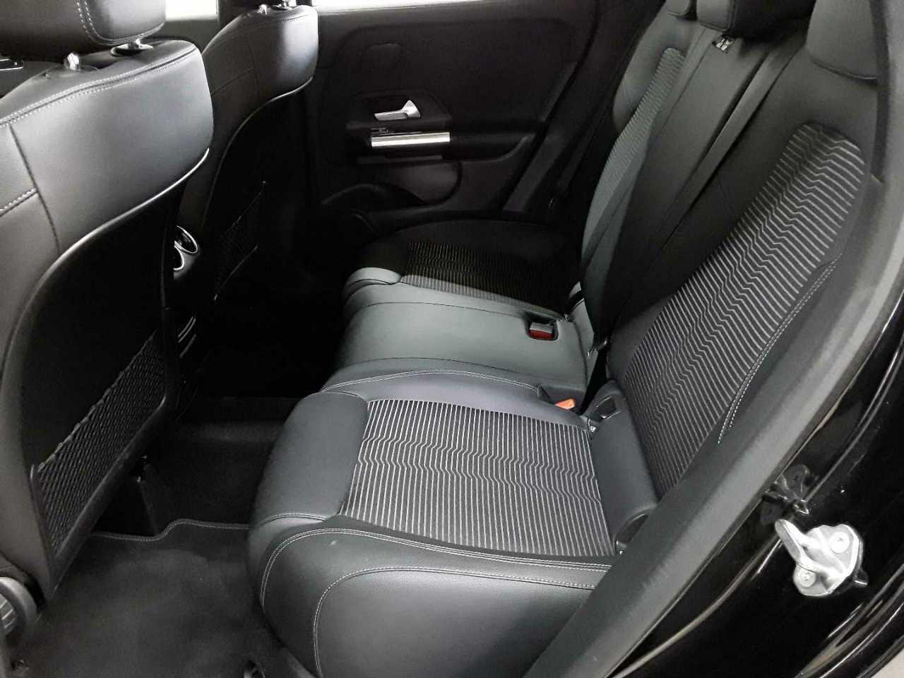 Mercedes-Benz GLA 250-Progressive BusiP PANO KAM StHz