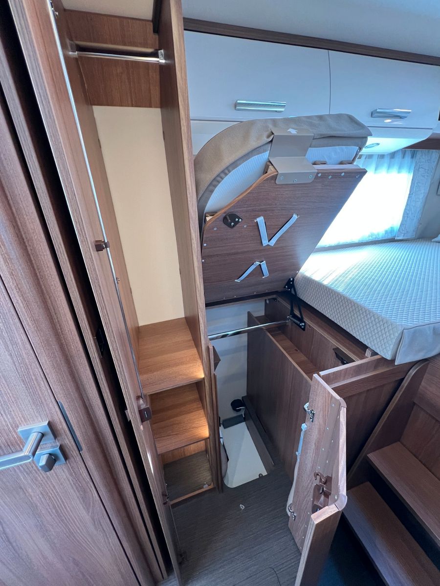 Fahrzeugabbildung Carthago C2-tourer I 147 RB-LE comfort 4.2t Mercedes